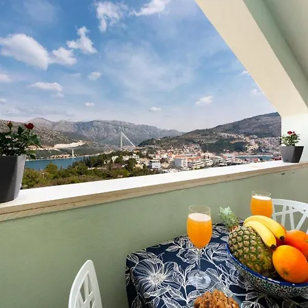 Meri & Karla Appartement *