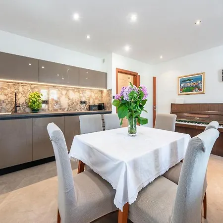 Meri & Karla * Dubrovnik